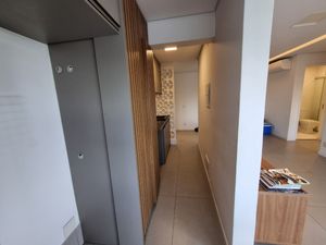 Image 27 - 924027