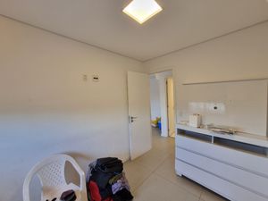 Image 16 - 924027