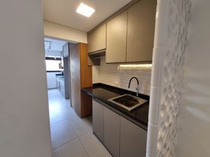Image 31 - 924027