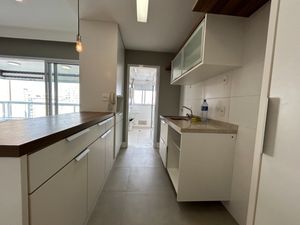 Image 3 - 924031