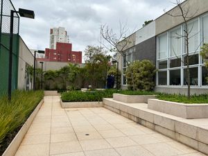 Image 19 - 924031