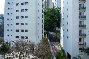 Image 3 - 924037
