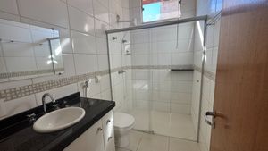 Image 19 - 924039