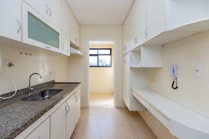 Image 18 - 924041