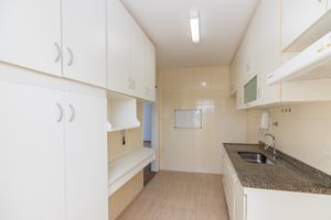 Image 19 - 924041