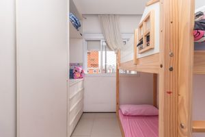 Image 21 - 924042