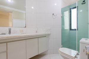 Image 33 - 924051