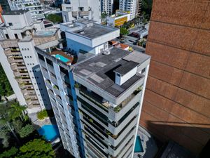 Image 25 - 924055