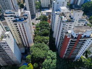 Image 26 - 924055