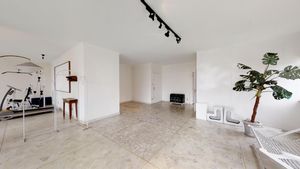 Image 37 - 924061