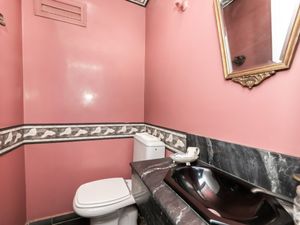 Image 18 - 924065
