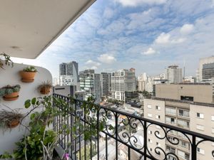 Image 1 - 924065