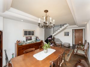 Image 3 - 924065