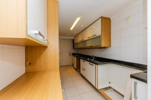 Image 12 - 924069