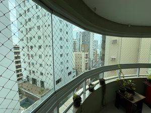 Image 22 - 924076
