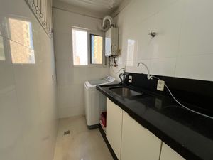 Image 3 - 924081