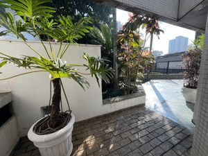 Image 30 - 924082