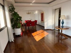 Image 3 - 924082