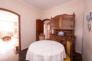 Image 34 - 924085
