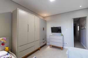 Image 17 - 924088
