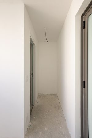 Image 20 - 924096