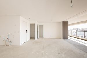 Image 5 - 924096