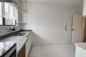 Image 32 - 924097