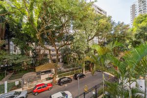 Image 8 - 924099