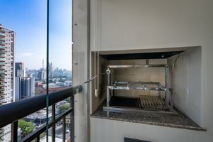 Image 9 - 924100