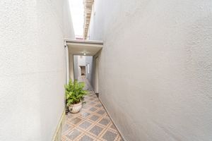Image 34 - 924102