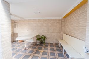 Image 38 - 924102