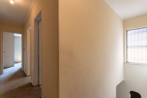 Image 24 - 924104
