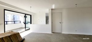 Image 4 - 924110