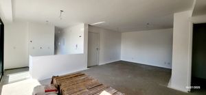 Image 3 - 924110