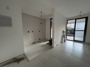 Image 30 - 924115