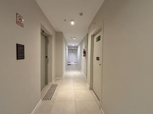 Image 46 - 924115