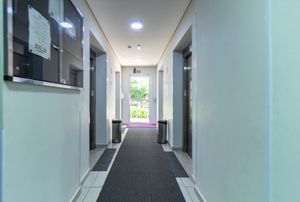 Image 19 - 924119