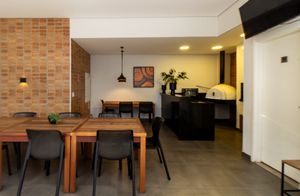 Image 21 - 924119