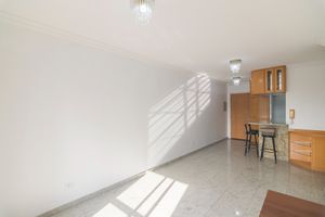 Image 3 - 924122