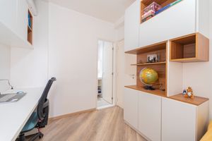 Image 19 - 924134