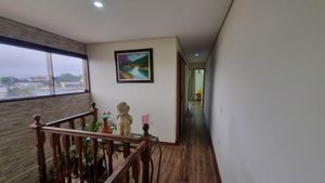 Image 10 - 924139