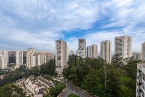 Image 10 - 924143
