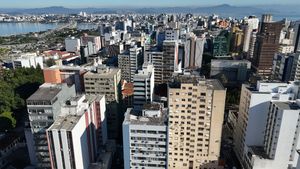 Image 19 - 924158