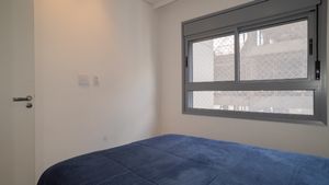 Image 18 - 924182