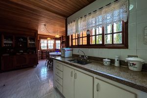 Image 8 - 924187