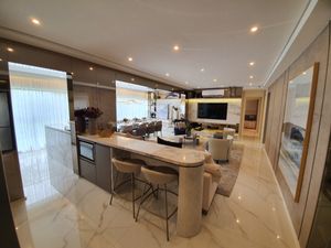 Image 1 - 924188