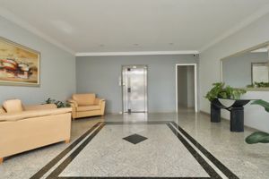 Image 33 - 924212