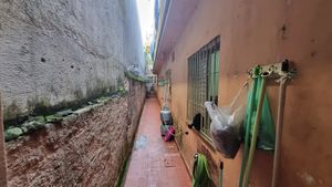 Image 12 - 924215