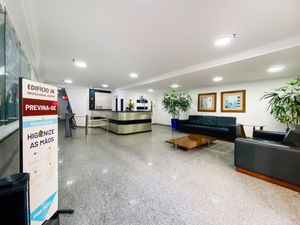 Image 15 - 924216
