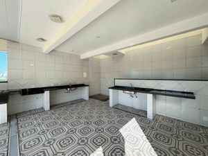 Image 3 - 924218